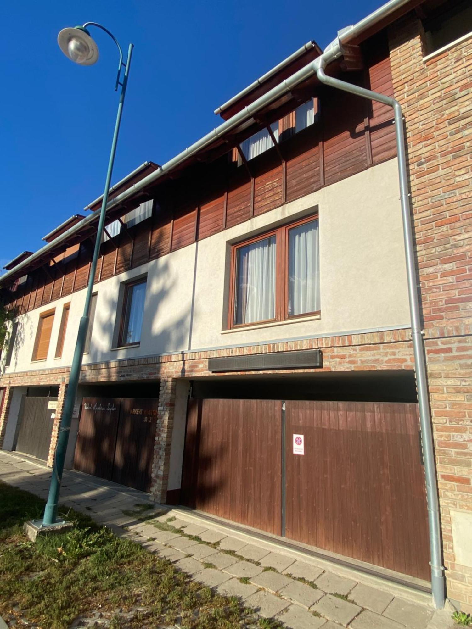 Angyal Apartman Gyula Exteriör bild