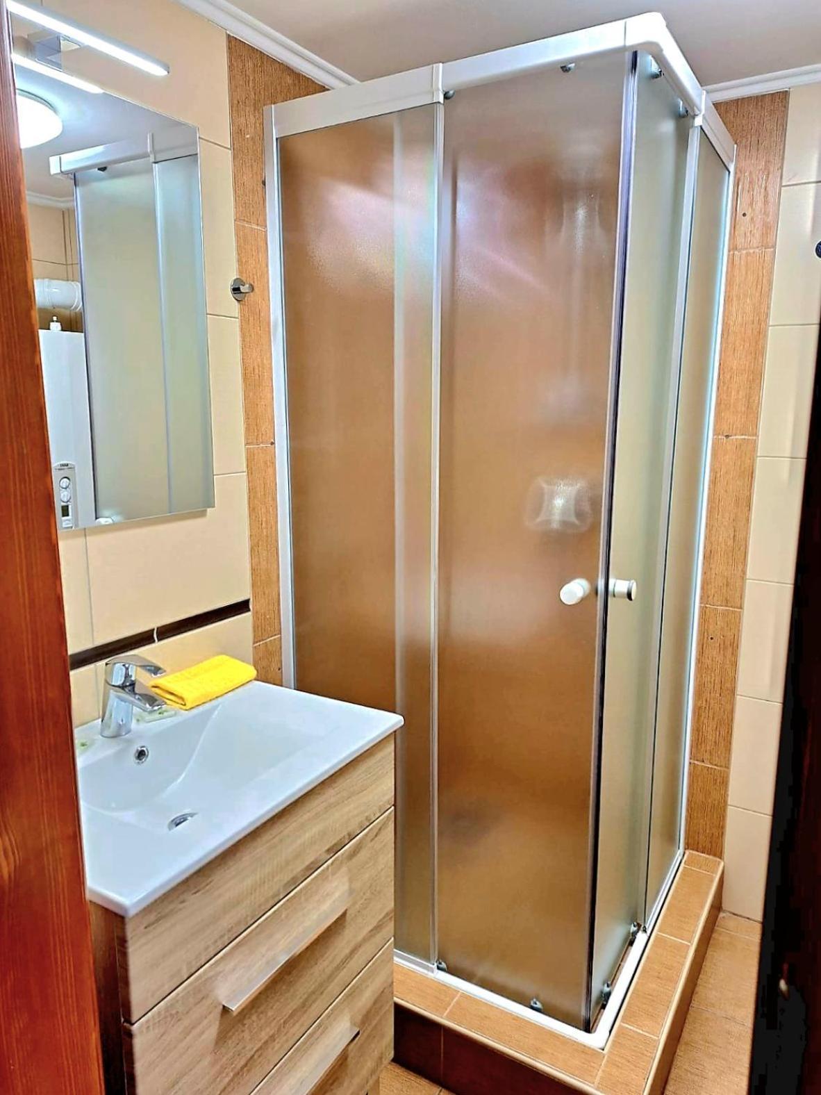 Angyal Apartman Gyula Exteriör bild