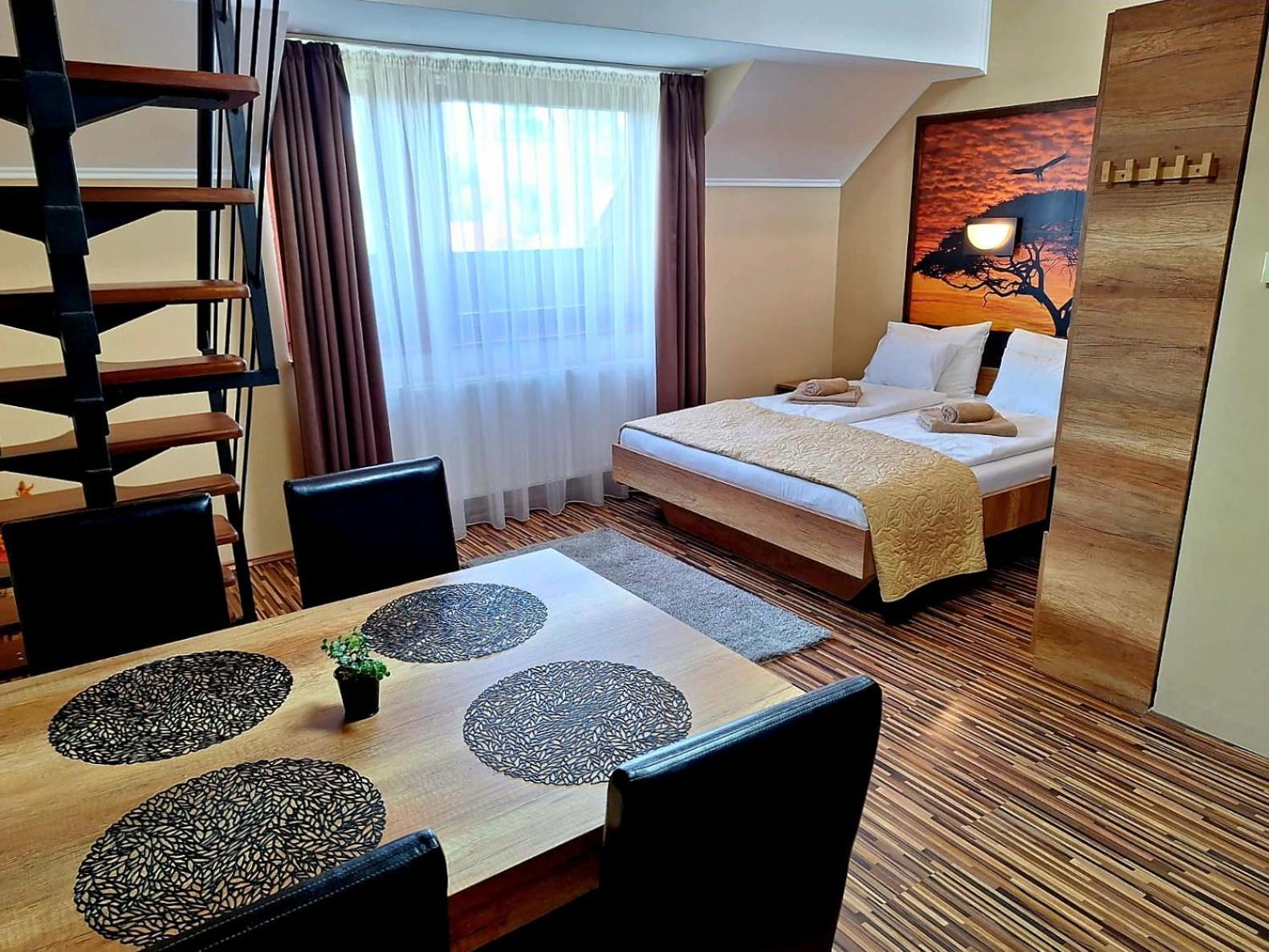 Angyal Apartman Gyula Exteriör bild