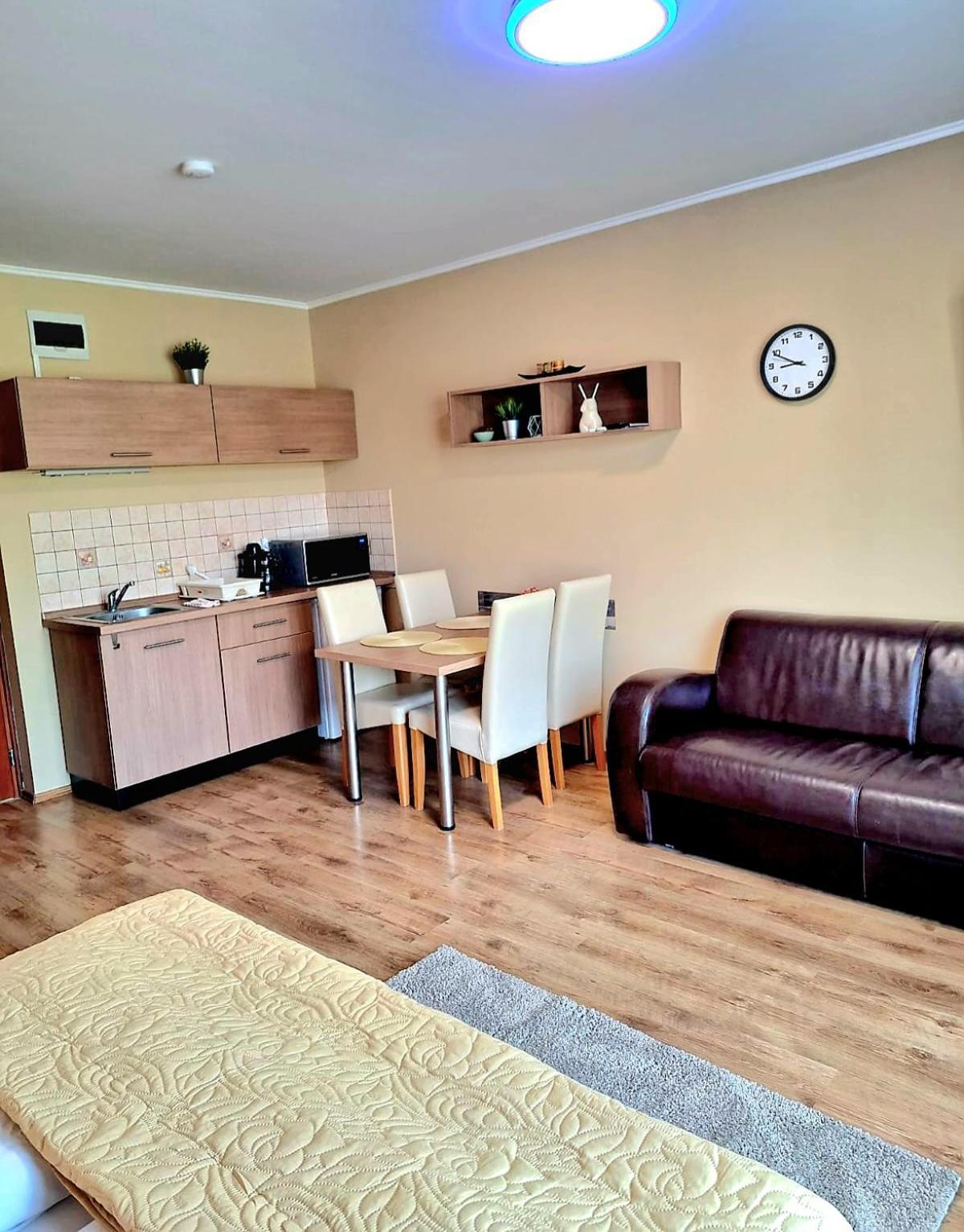 Angyal Apartman Gyula Exteriör bild