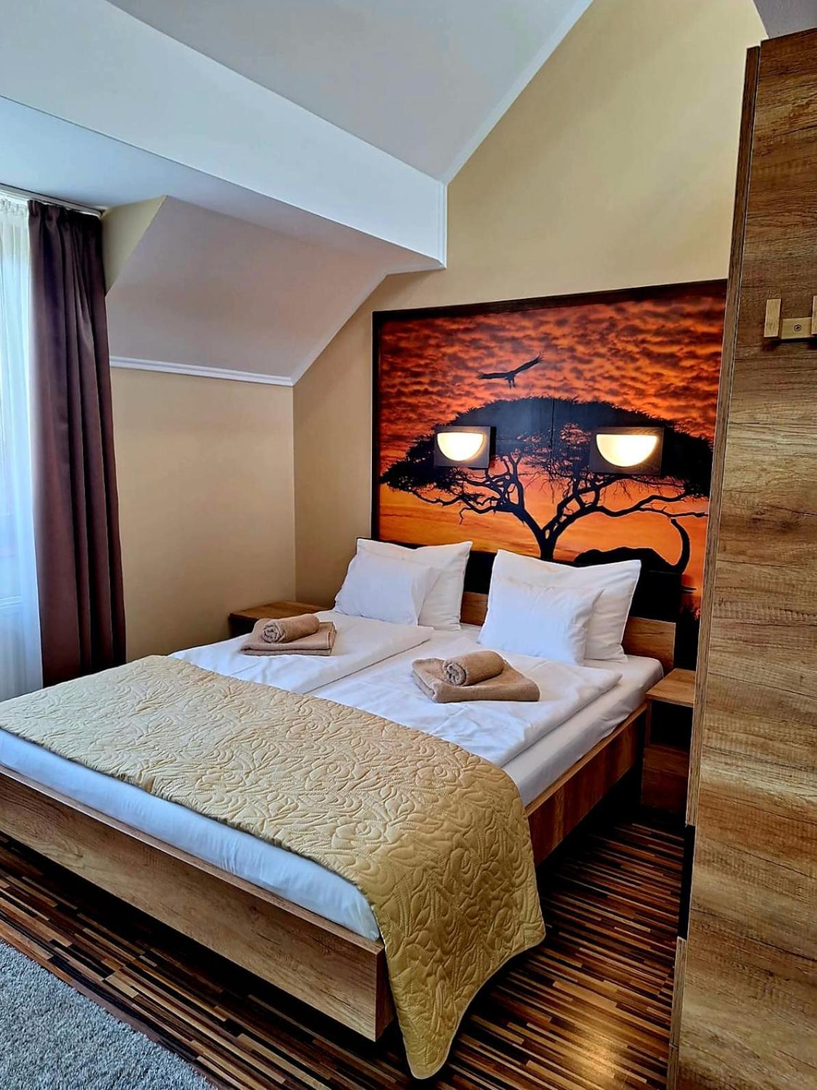 Angyal Apartman Gyula Exteriör bild